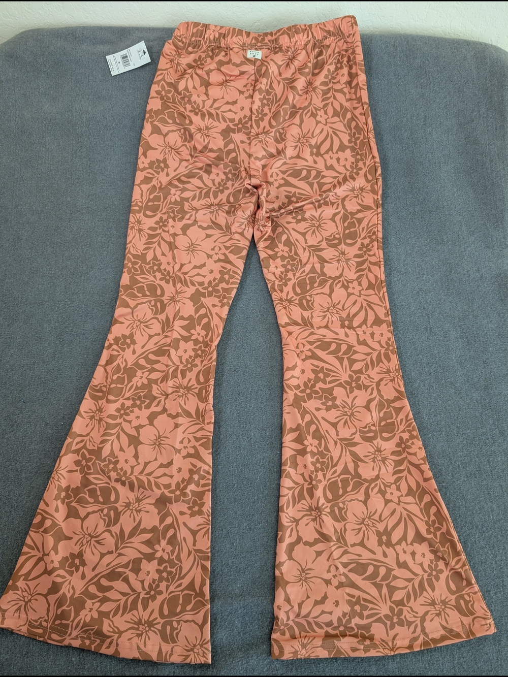 Billabong NWT Hang Loose Floral Flare Pants M Coral Tropical Lounge Beach - Picture 9 of 14